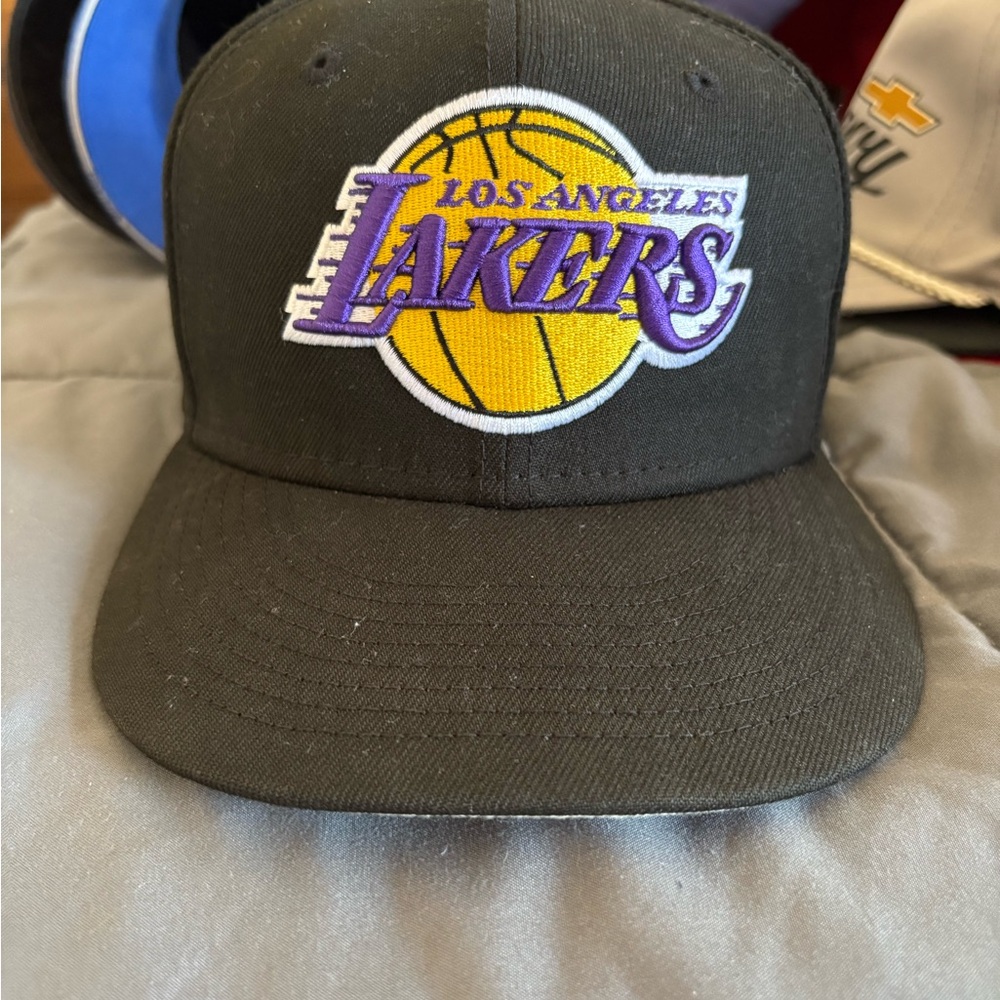 Los Angeles Lakers Black Cap New Era 7 1/4